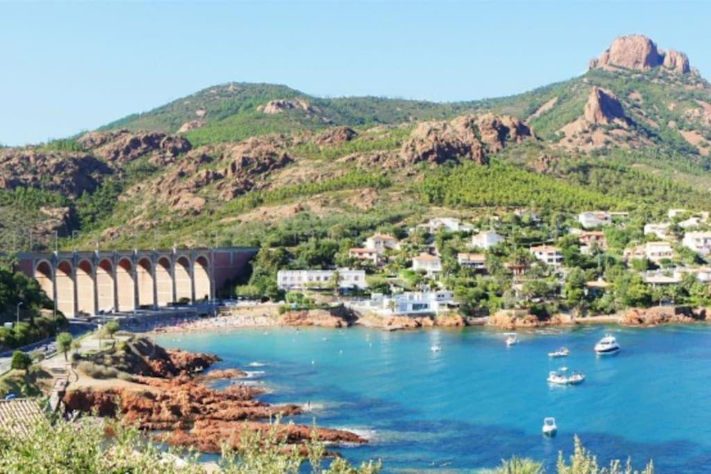 Petit Paradis Vue Mer- Plage Et Calanques A 3 Mn Сен-Рафаэль Экстерьер фото